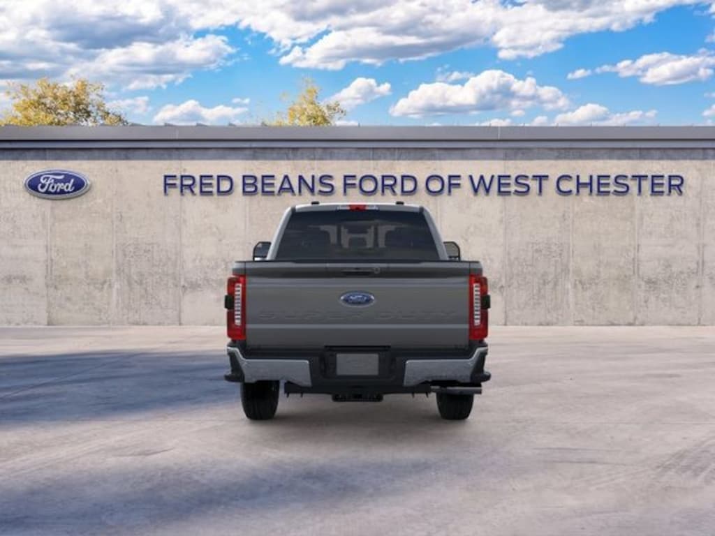 New 2026 Ford F-350SD Lariat Truck Crew Cab