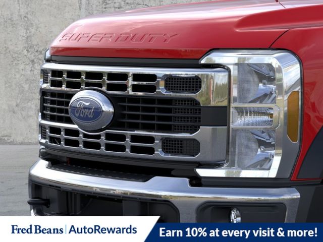 2025 Ford F-550 Super Duty Chassis Cab XLT - Photo 23