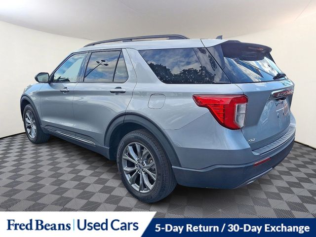 2022 Ford Explorer XLT photo 2