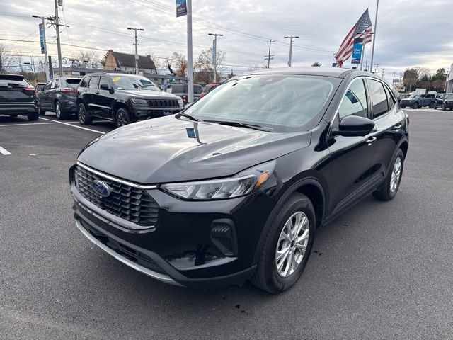 2023 Ford Escape Active photo 3