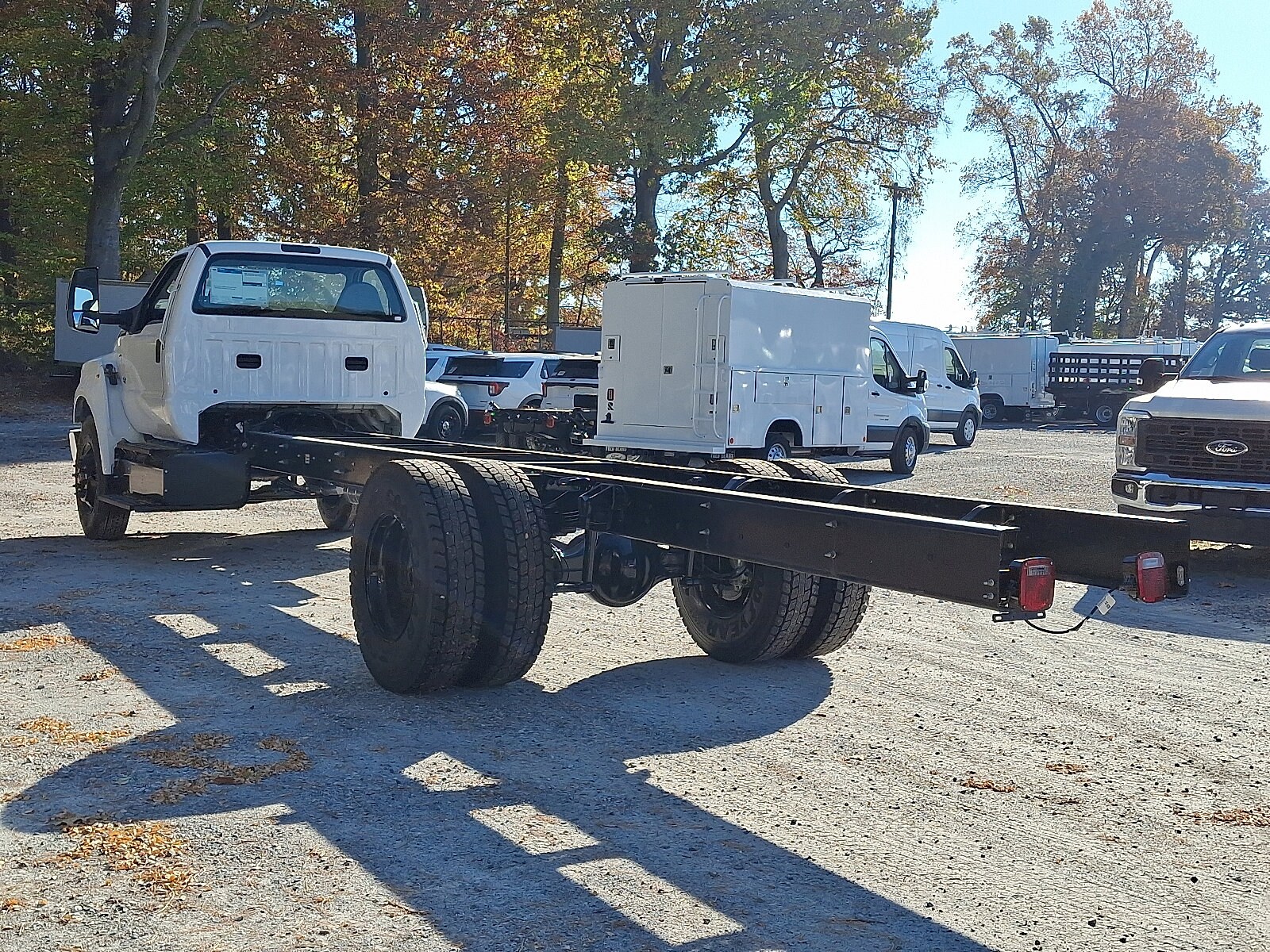 2025 Ford F-650 Base photo 3