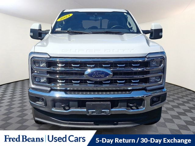 2023 Ford F-250 Lariat photo 2