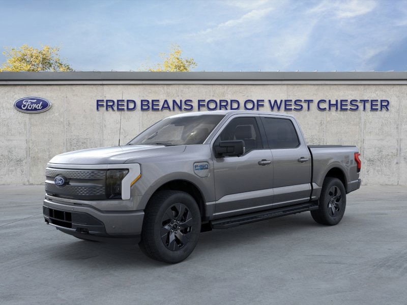 2025 Ford F-150 Lightning Flash's photo