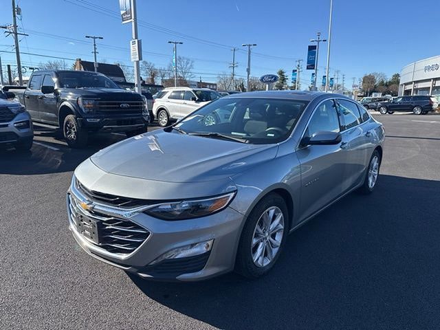 2024 Chevrolet Malibu 1LT photo 2
