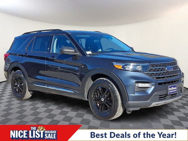 2022 Ford Explorer XLT's photo