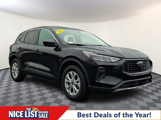 2023 Ford Escape Active's photo