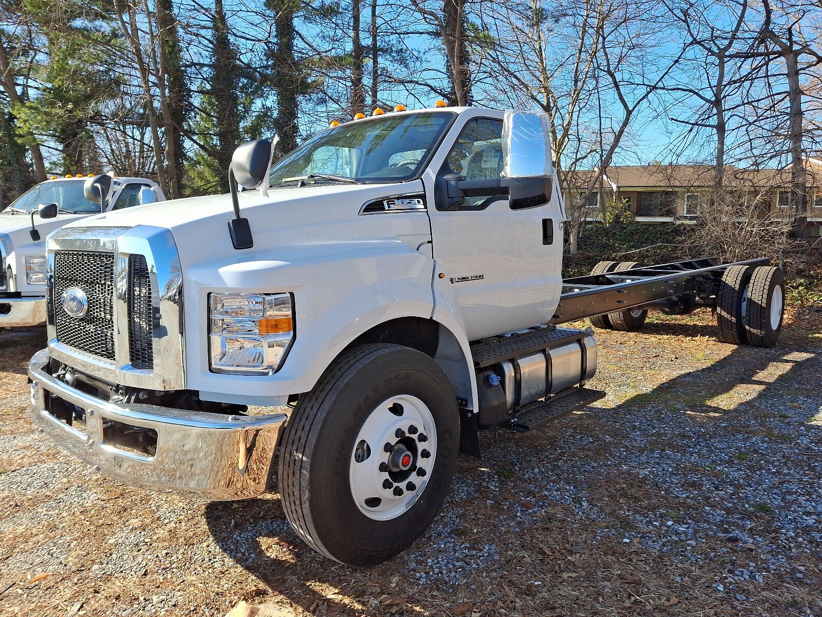 2026 Ford F-650 Base photo 2