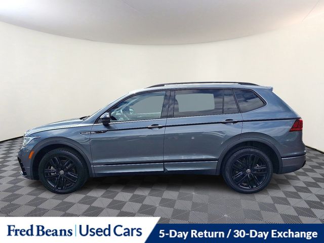 2022 Volkswagen Tiguan SE R-Line Black photo 2