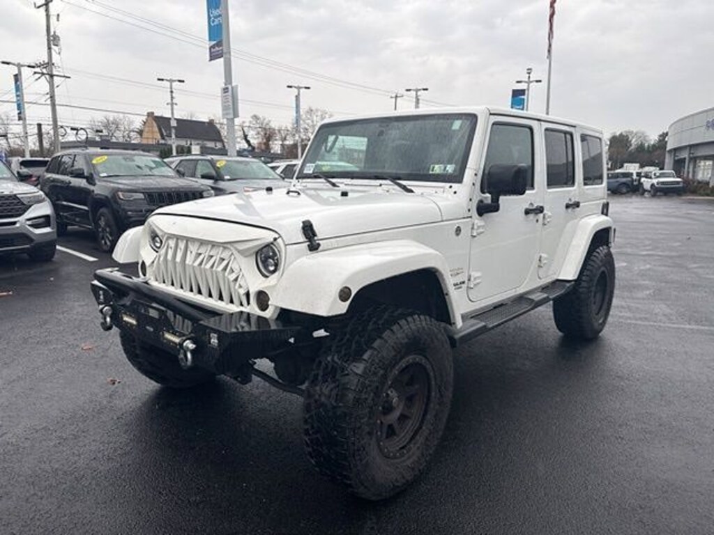 Used 2013 Jeep Wrangler Unlimited Sahara SUV