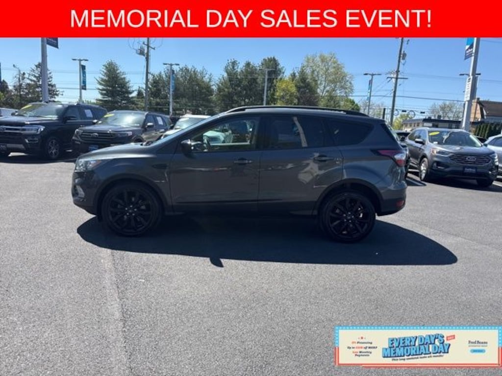 Used 2017 Ford Escape SE SUV
