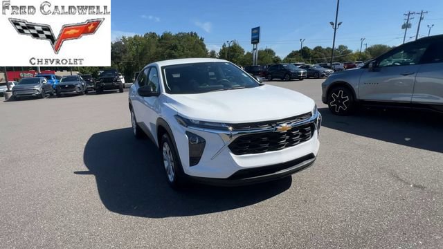 2026 Chevrolet Trax LS - Photo 6