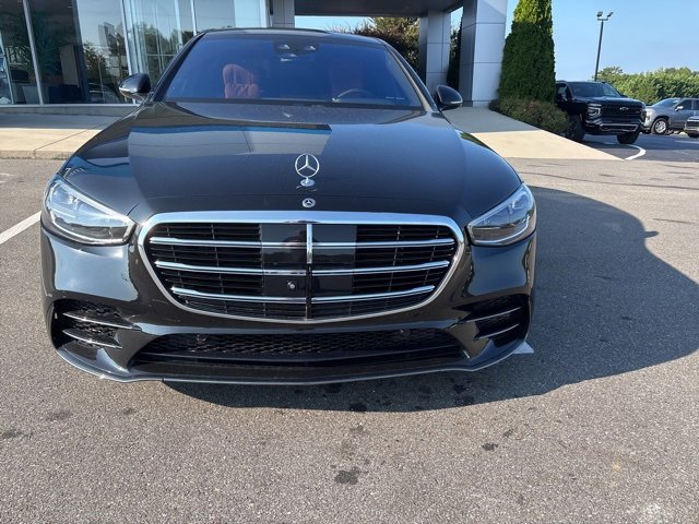 2023 Mercedes Benz S 580 4MATIC photo 2