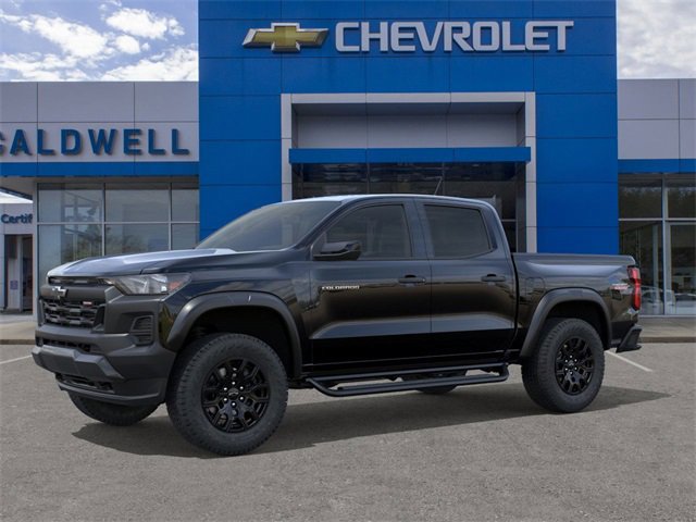 2026 Chevrolet Colorado Trail Boss photo 2