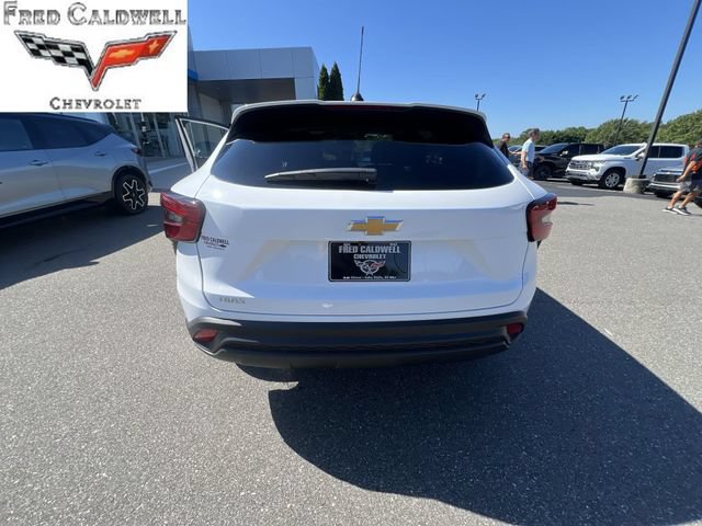 2026 Chevrolet Trax LS - Photo 36
