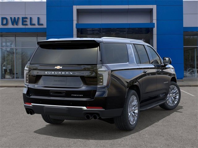 2025 Chevrolet Suburban Premier photo 3