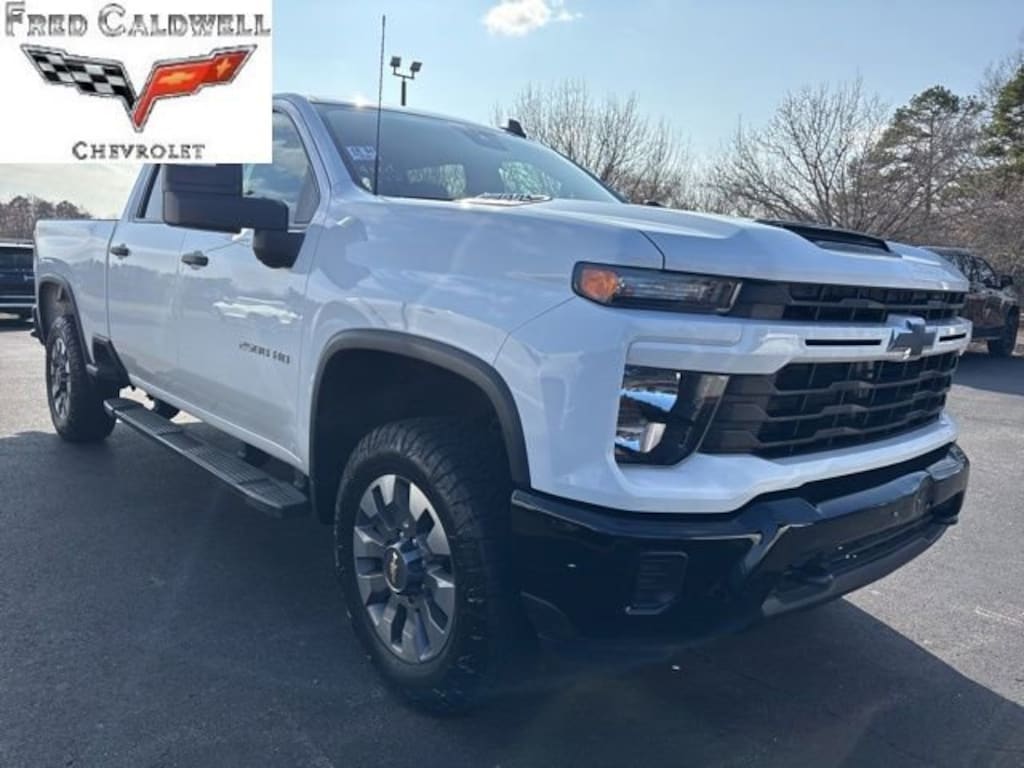 Used 2024 Chevrolet Silverado 2500 HD Custom Truck