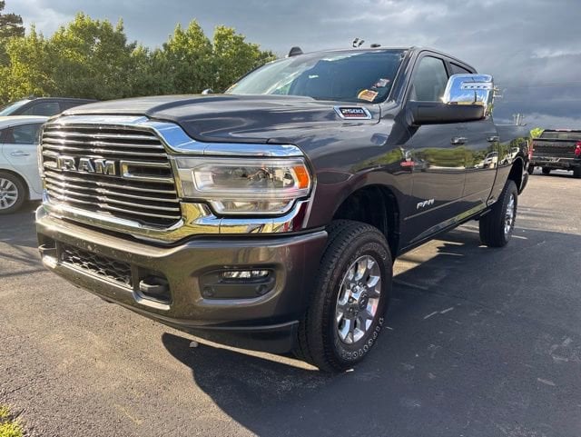 2024 RAM 2500 Laramie 4X4 Crew Cab SWB's photo
