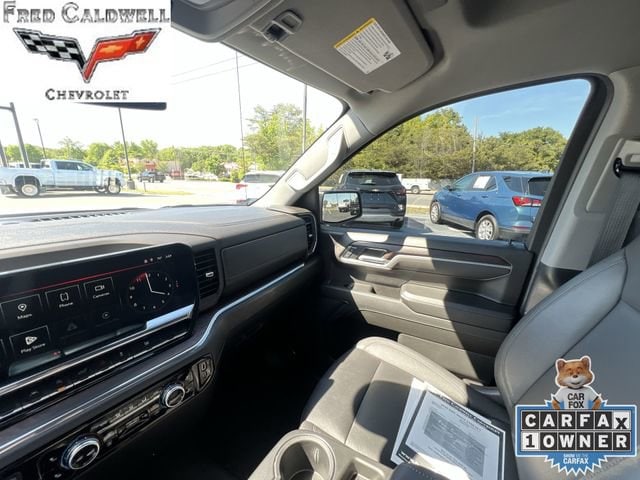 2025 GMC Sierra 1500 SLT - Photo 11