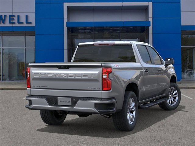 2025 Chevrolet Silverado 1500 Custom photo 3