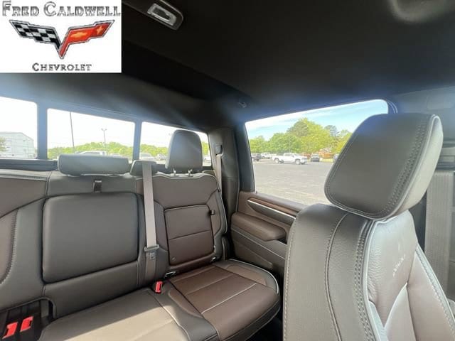 2026 GMC Sierra 2500HD Denali - Photo 14