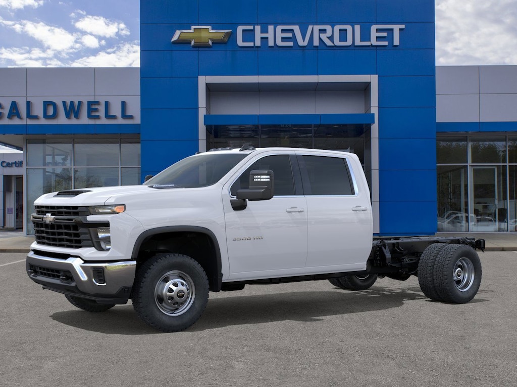 New 2025 Chevrolet Silverado 3500 HD Chassis Cab Work Truck Truck