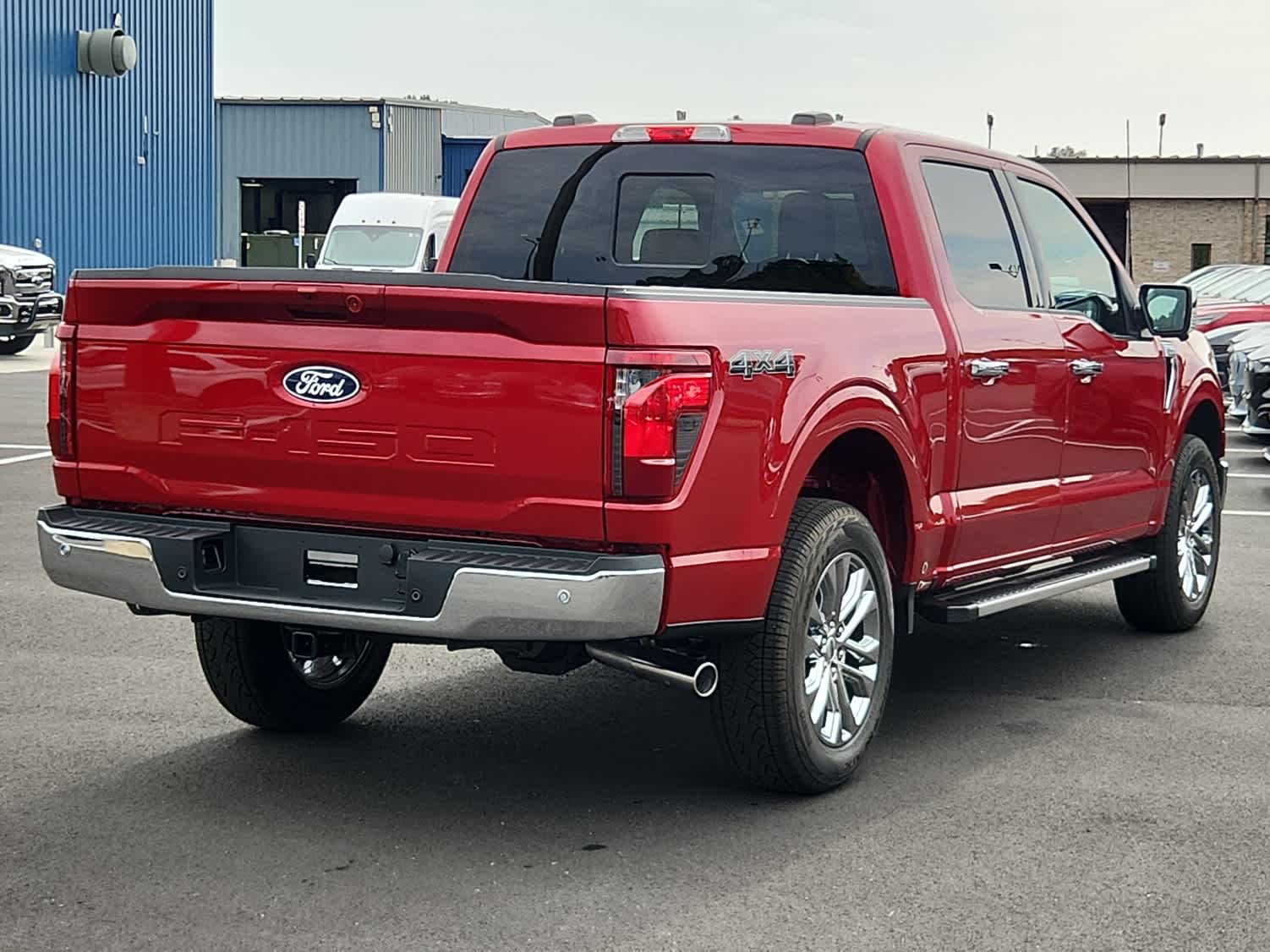 2025 Ford F-150 XLT photo 3