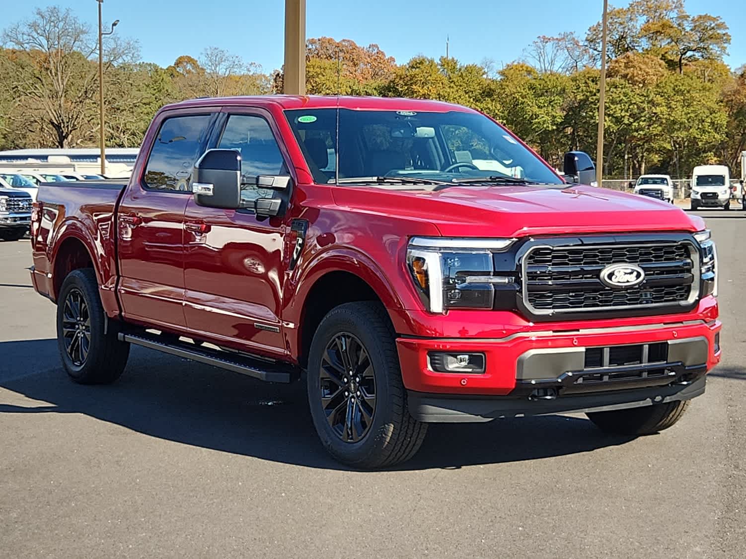 2025 Ford F-150 Lariat photo 2