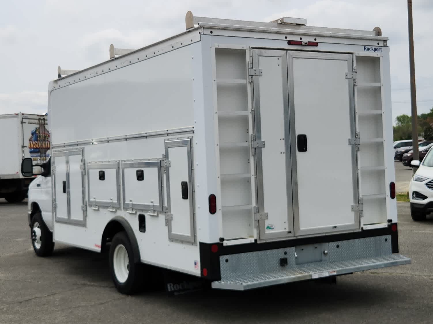 2025 Ford E-450 photo 4