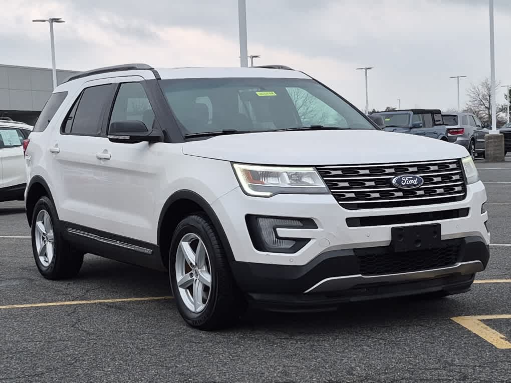 Used 2017 Ford Explorer XLT with VIN 1FM5K8DH1HGA83368 for sale in Seaford, DE