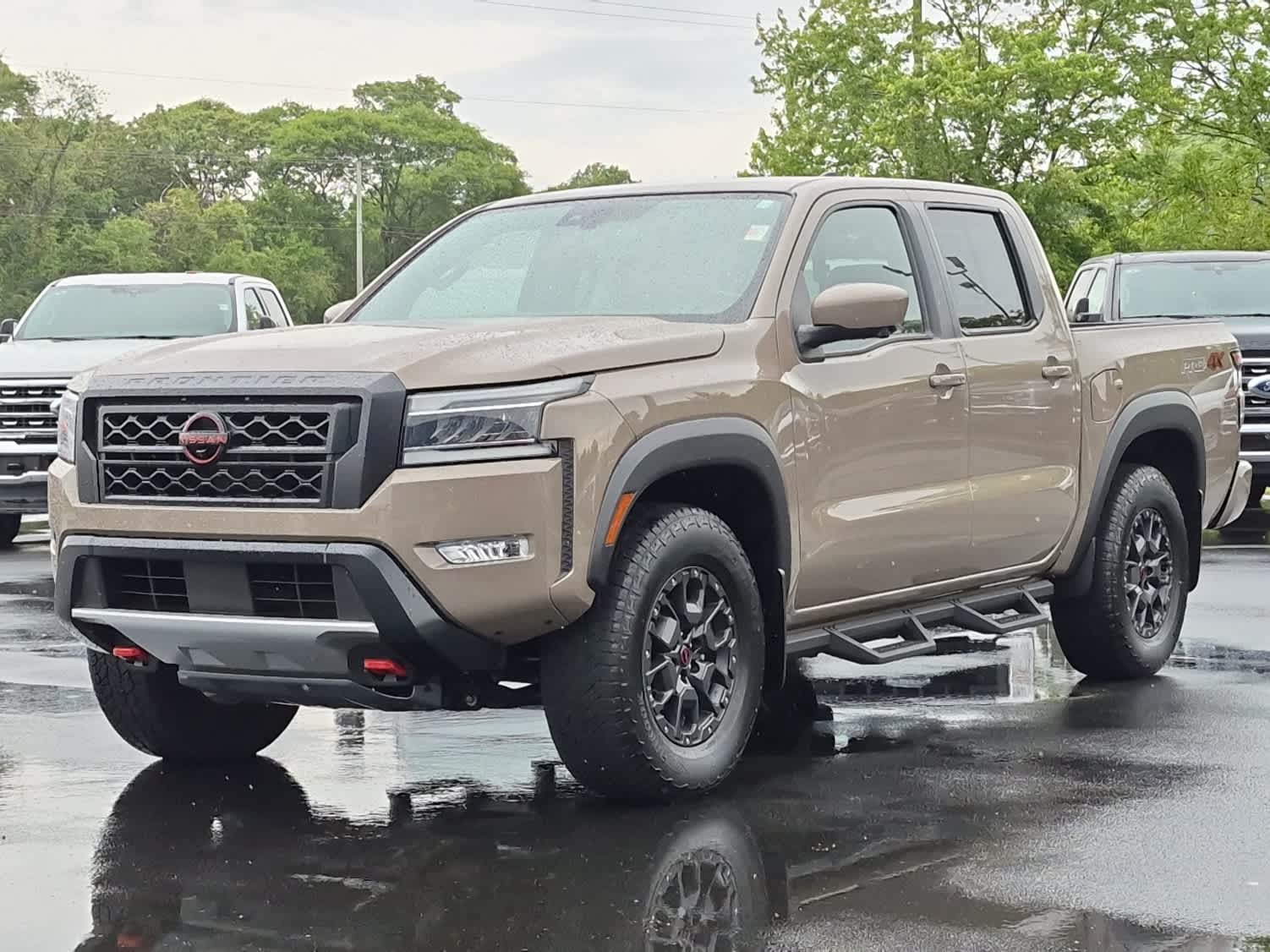 2023 Nissan Frontier PRO-4X Crew Cab 4X4's photo