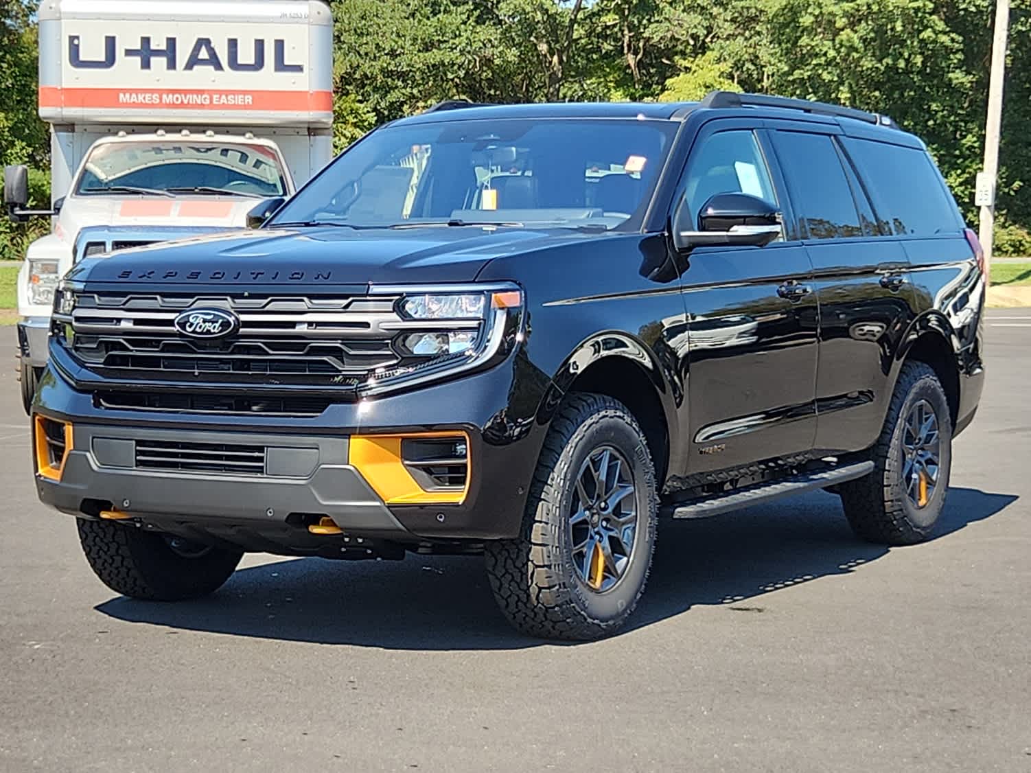 2025 Ford Expedition Tremor's photo