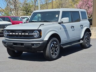 2026 Ford Bronco Outer Banks&reg; 4x4