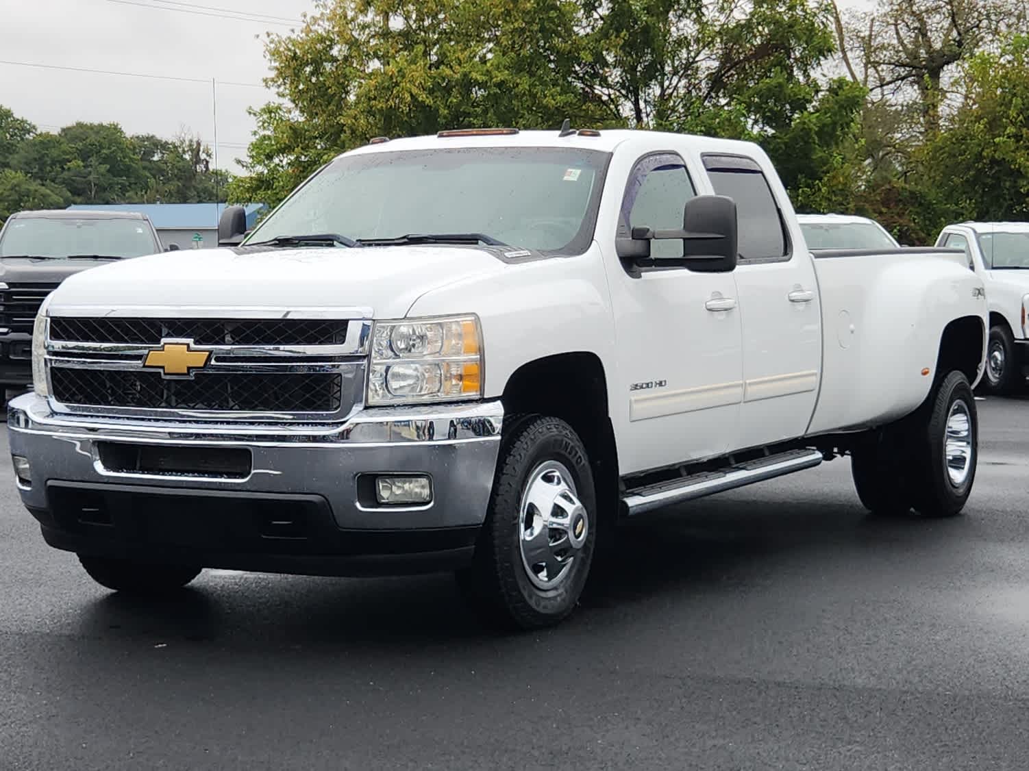 2011 Chevrolet Silverado 3500HD DRW LTZ 4WD Crew Cab 167.7