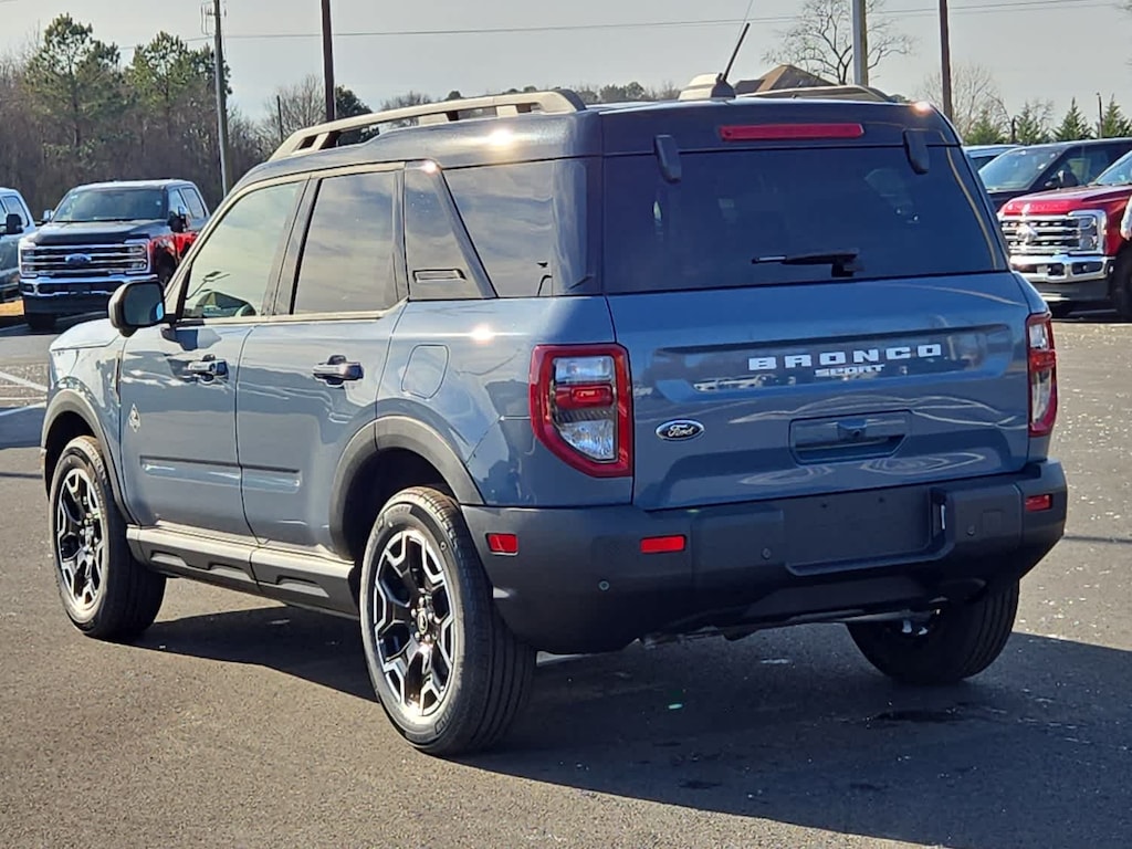 New 2025 Ford Bronco Sport Outer Banks 4x4