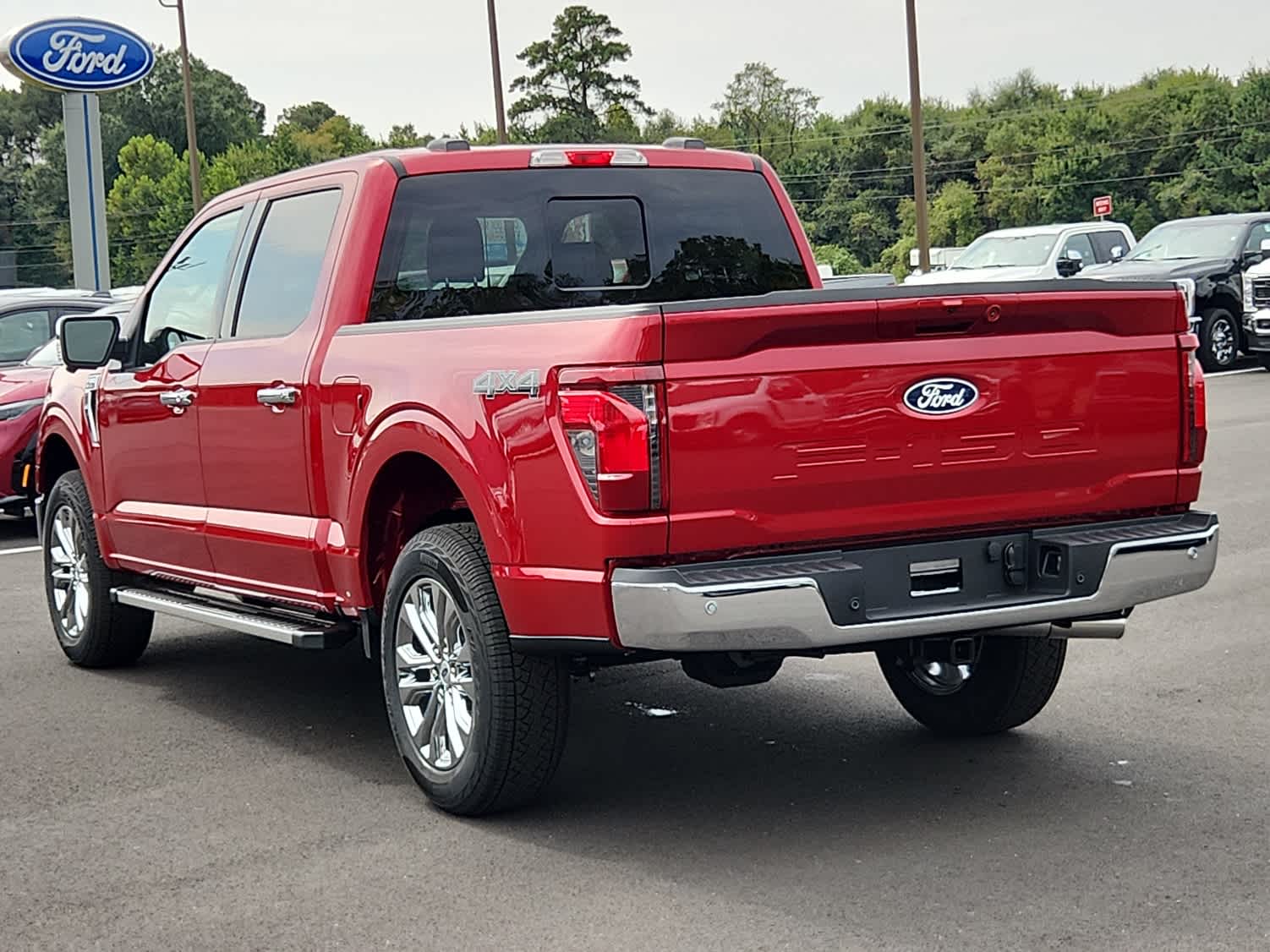 2025 Ford F-150 XLT photo 4