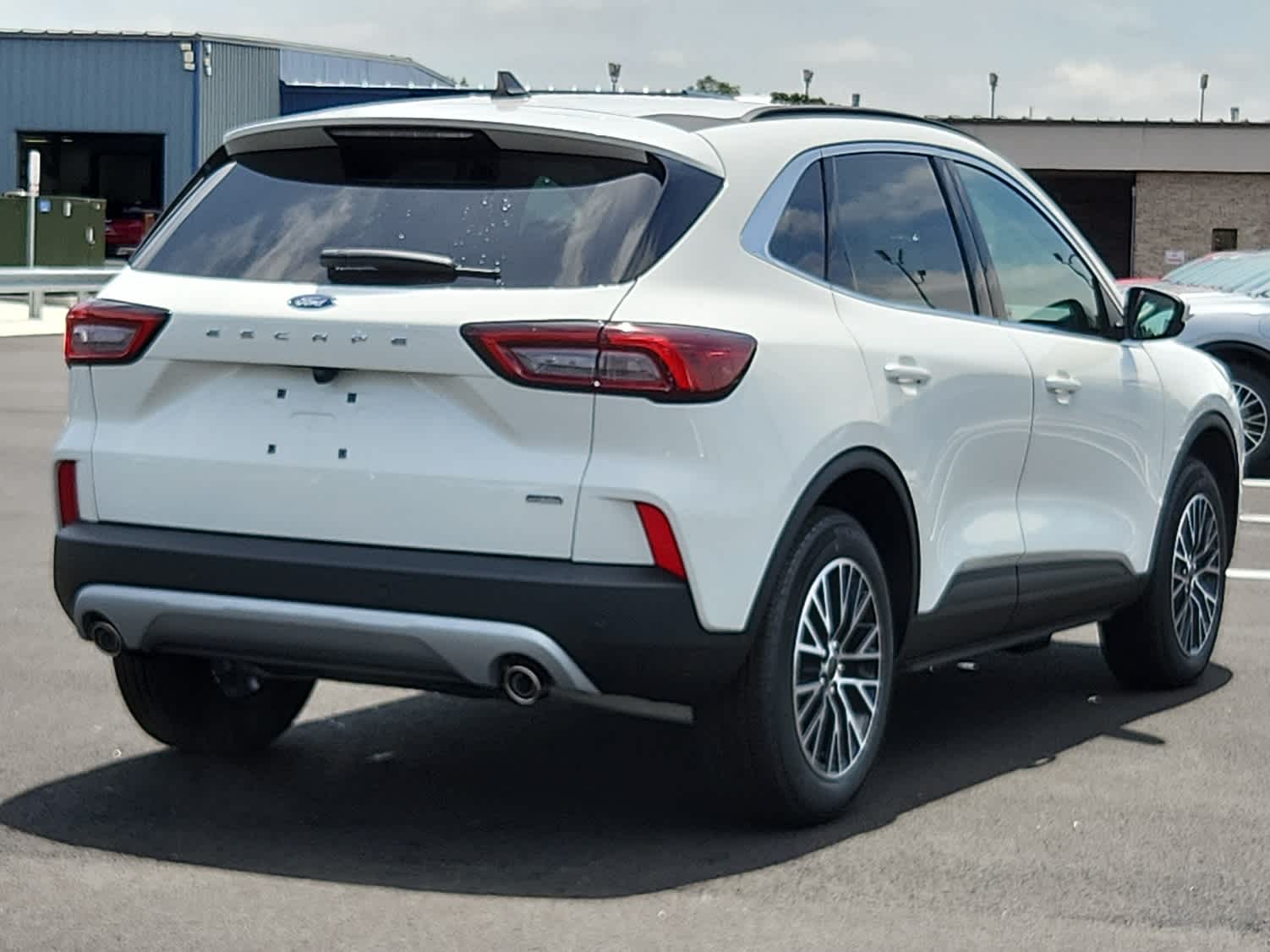 2025 Ford Escape Plug-In Hybrid photo 3