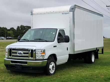 2025 Ford E-Series Cutaway E-350 SRW