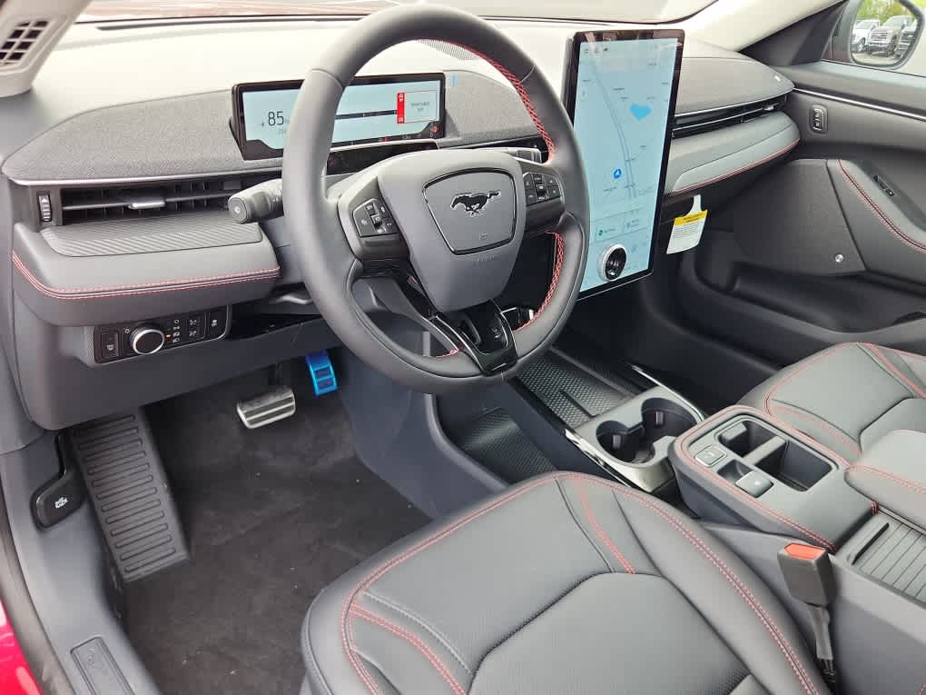 2025 Ford Mustang Mach-E Premium - Photo 11