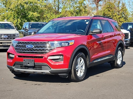 2023 Ford Explorer XLT SUV