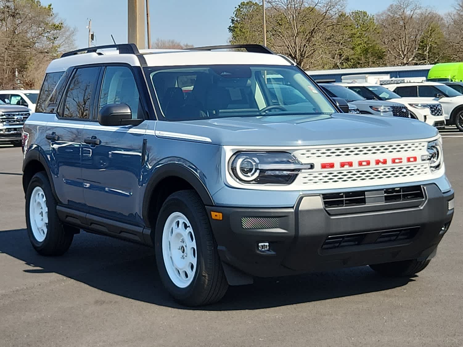 2025 Ford Bronco Sport Heritage photo 2