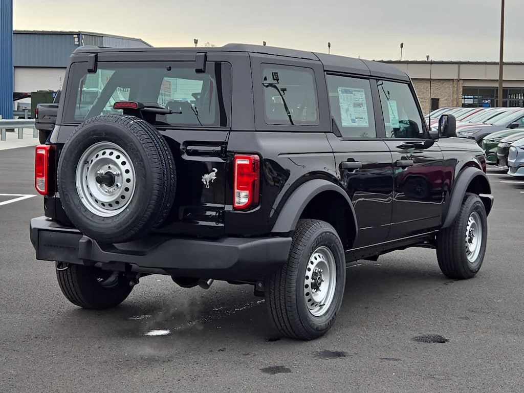 New 2025 Ford Bronco Base 4x4