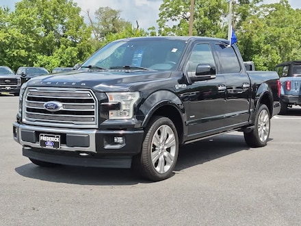 2017 Ford F-150 Limited 4WD Supercrew 5.5 Box Truck SuperCrew Cab