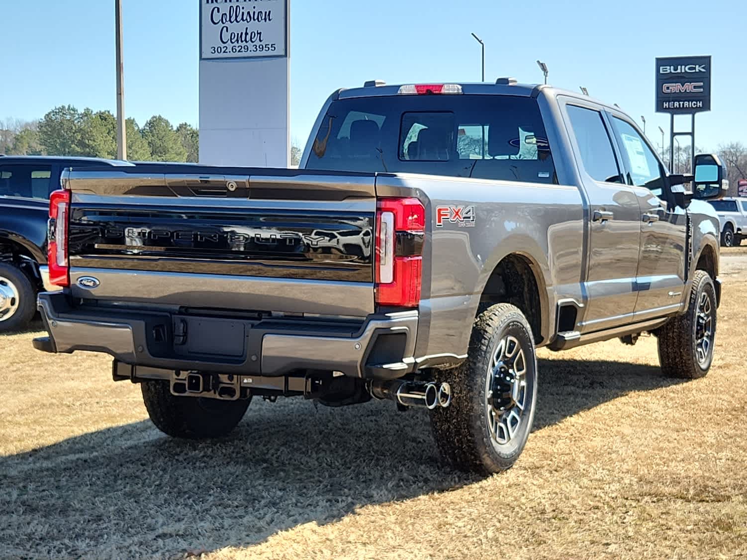 2025 Ford F-250 Platinum photo 3