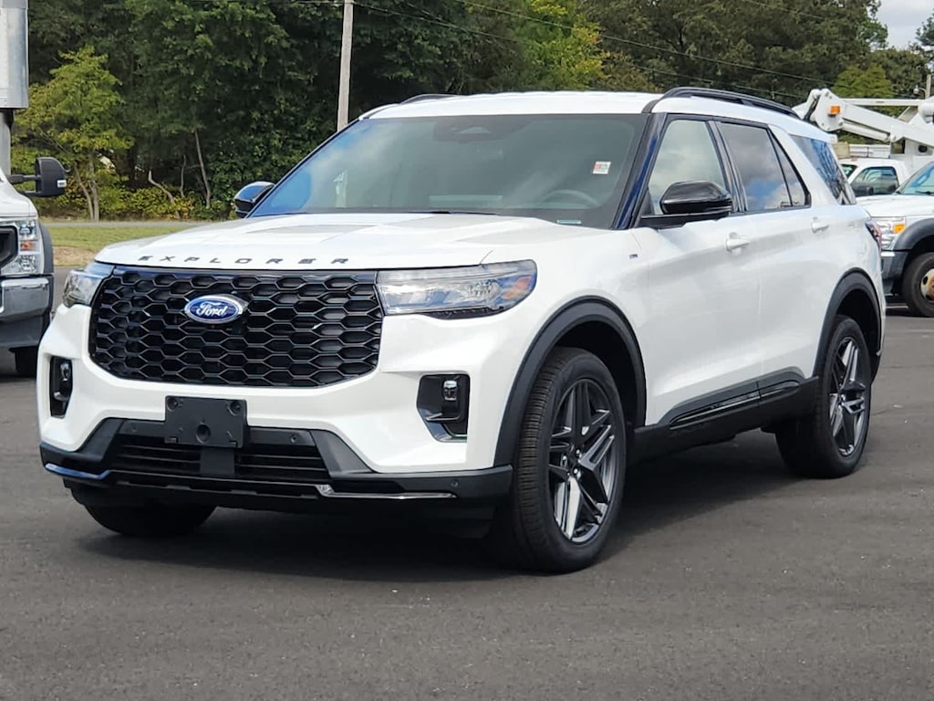 New 2025 Ford Explorer ST-Line 4WD
