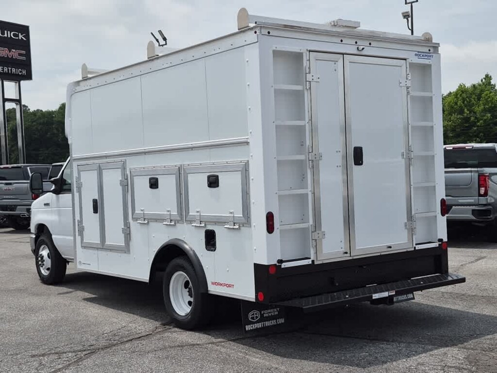 New 2027 Ford E-Series Cutaway E-350 SRW