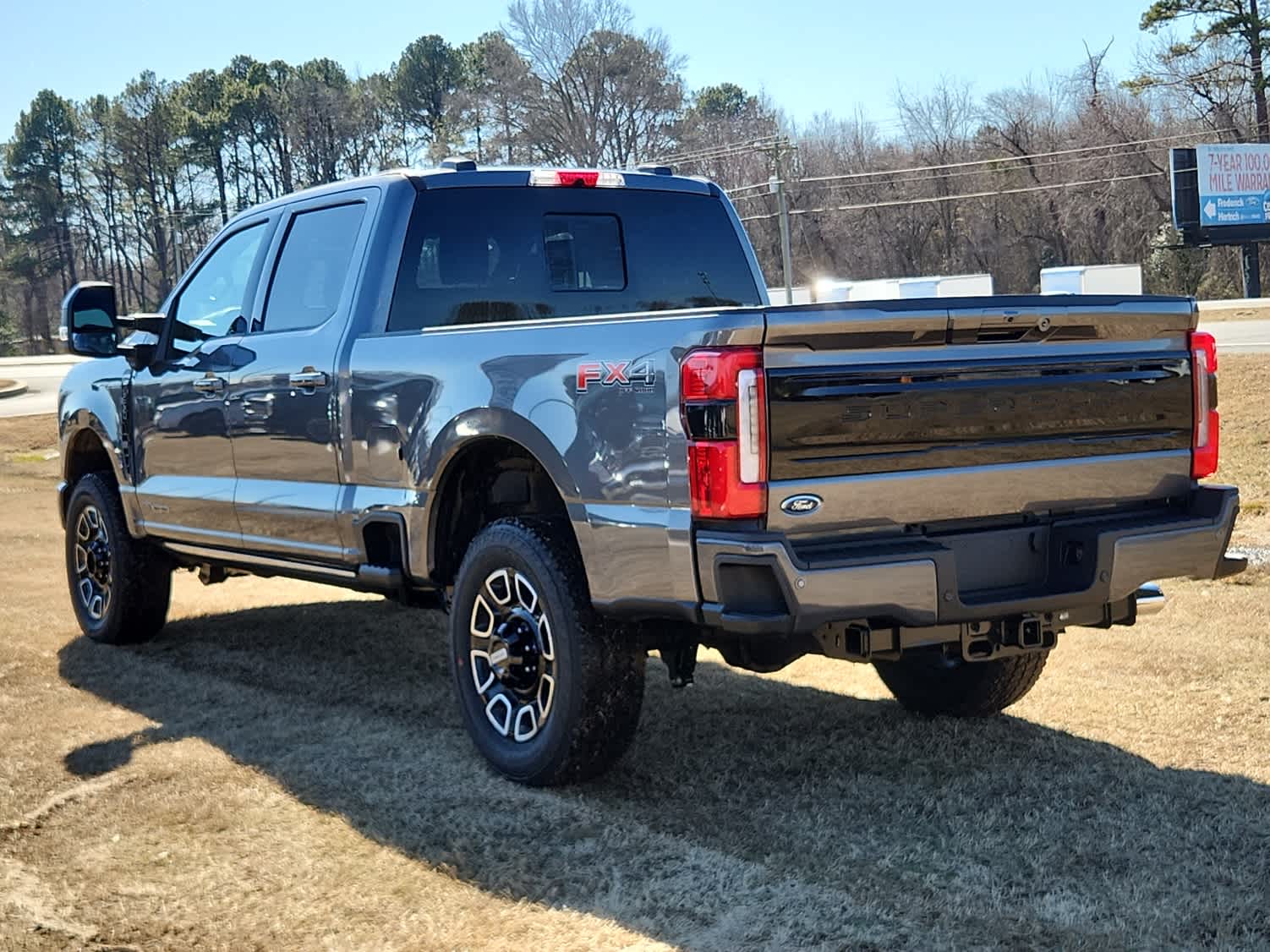 2025 Ford F-250 Platinum photo 4