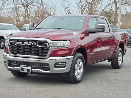 2025 Ram 1500 Big Horn 4x4 Crew Cab 57 Box Truck Crew Cab
