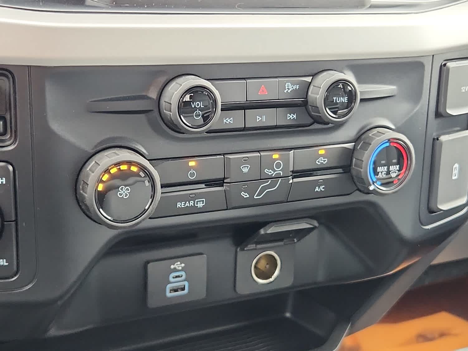 2025 Ford F-450 Super Duty Chassis Cab XL - Photo 14
