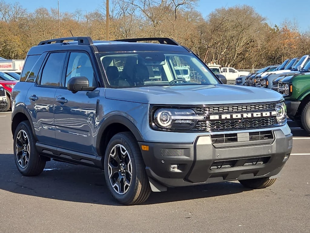 New 2025 Ford Bronco Sport Outer Banks 4x4