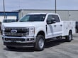  Ford Super Duty F-350 SRW Chassis Cab